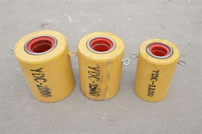 精轧螺纹钢张拉千斤顶